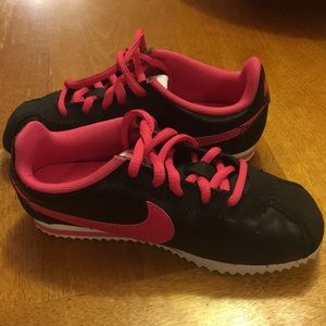 Girls Nike Shoes 👟